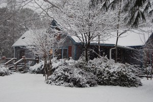 Jackson County home in snow